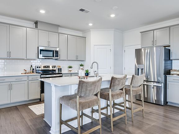 3rd image of 108 Tombolo Way