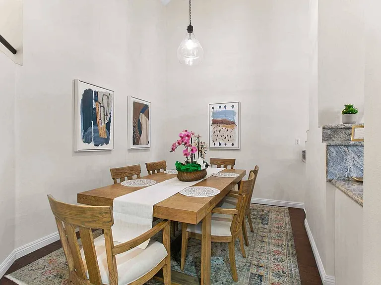 2910 Malaga Cir #A — Photo 3