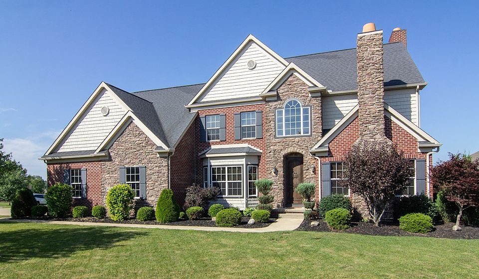 1st image of 8551 Drummond Dr NW