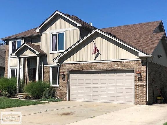 3rd image of 44017 Pinewood Dr