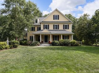 9 Barrymeade Dr, Lexington, MA 02421