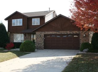 4213 W Central Ave, Franklin, WI 53132