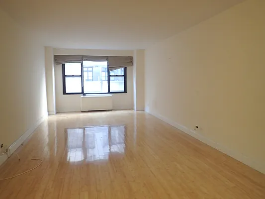 Rented by Brooklyn Heights Real Estate Inc | media 8