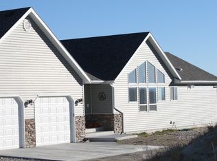 328 Aussie Hill Way, Spring Creek, NV 89815