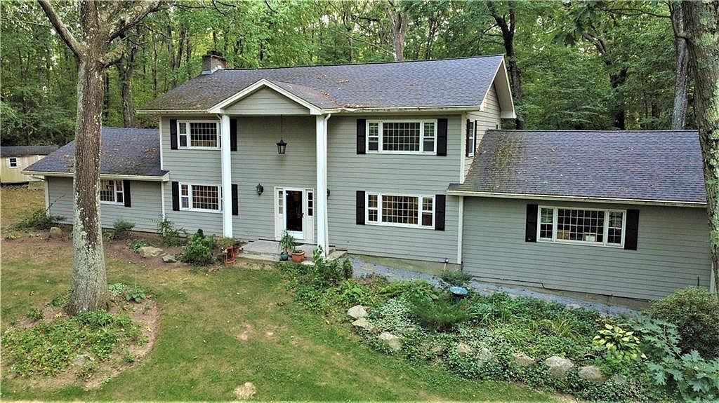 271 Pine Swamp Rd Cumberland Ri 02864 Zillow