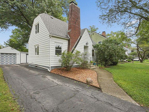 4th image of 296 E Beaumont Rd
