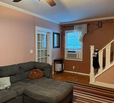 4th image of 447 Englewood Ave