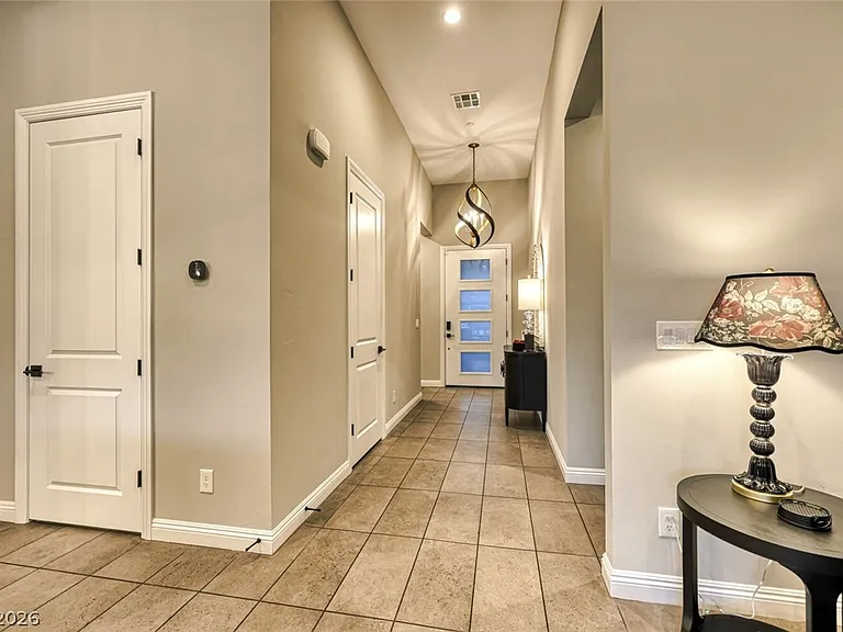 11729 Belorado Ave — Photo 4