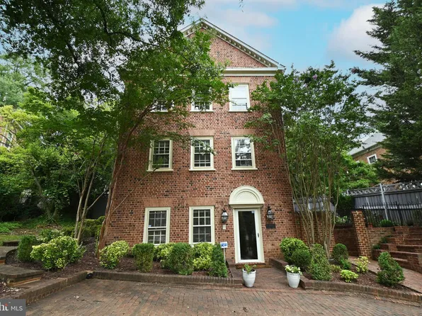 503 Summers Ct, Alexandria, VA 22301