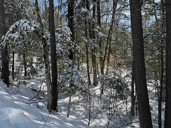 4th image of 224 Valley Road