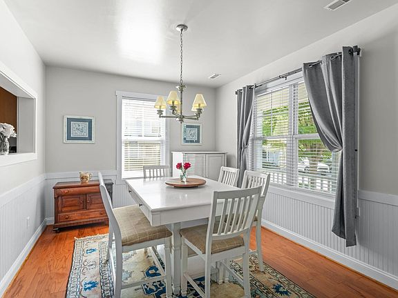 5th image of 322 Marquette Ct