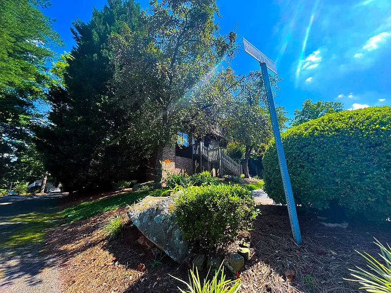 193 Kinloch Ct — Photo 2