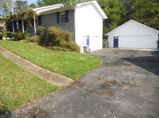 5947 Westmere Dr, Knoxville, TN 37909