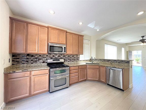5th image of 10928 Calistoga Springs Ct