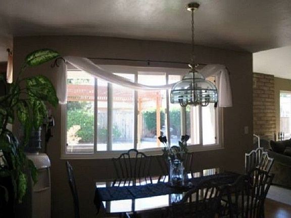 3rd image of 852 Knollfield Way