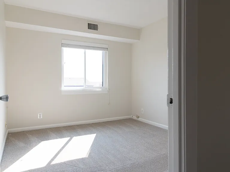 6280 Edsall Rd — Photo 3