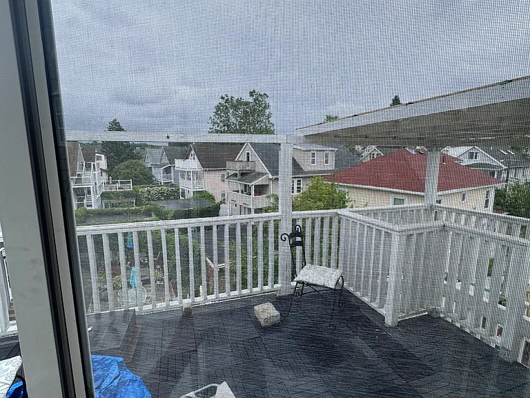 8 Maplewood St #2 — Photo 12