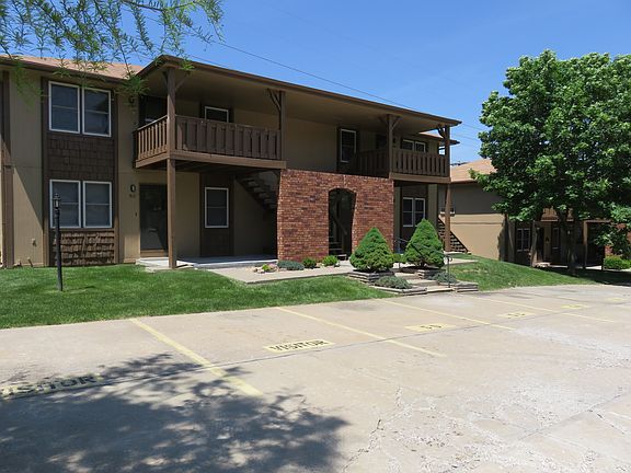 2nd image of 1906 N 42nd St #7D