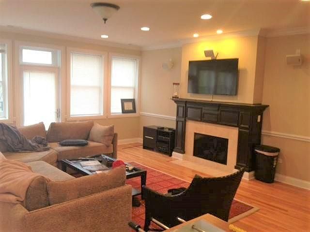 1st image of 2847 N Southport Ave #1B