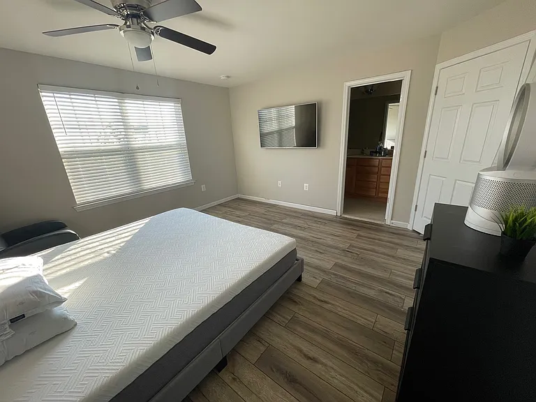 Main bedroom