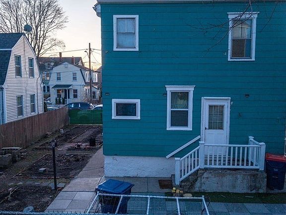 5th image of 238 Tremont St