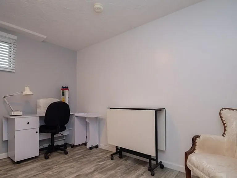 6187 S 45 E — Photo 17