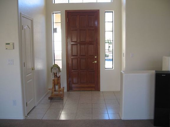 Entry with side lights
