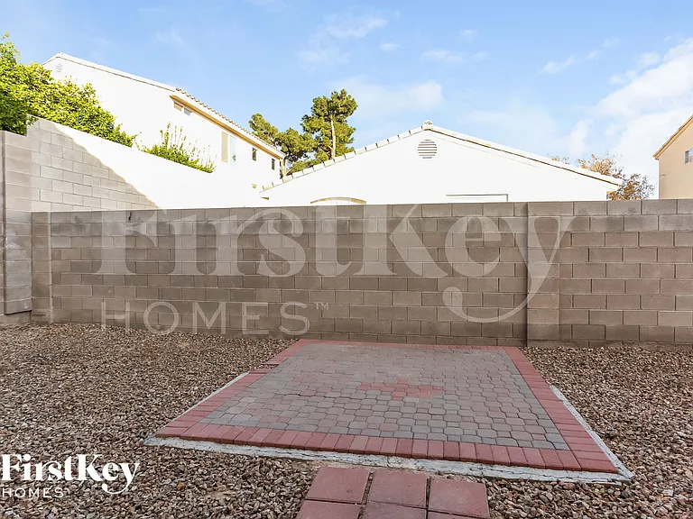 7833 Smokerise Ct — Photo 15