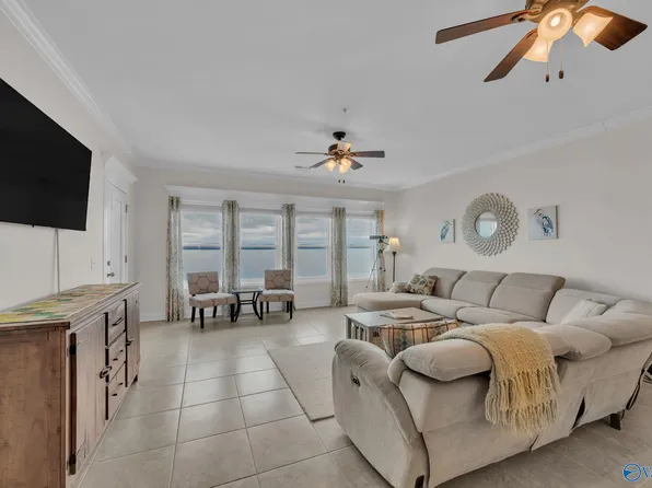 5590 Bay Village Dr APT 210, Athens, AL 35611