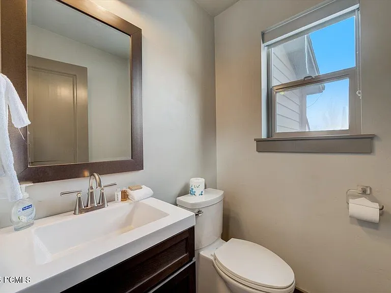 5662 Oslo Ln — Photo 7