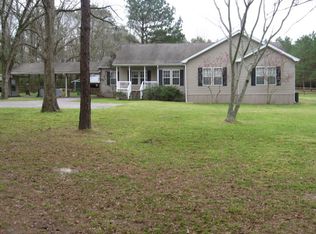 1048 Old River Rd, Moselle, MS 39459