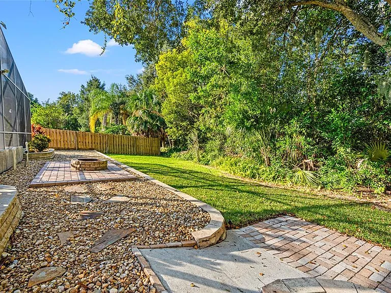 119 Kiana Dr — Photo 42