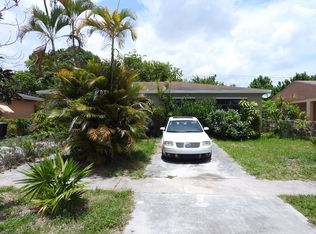 521 NE 174th St, North Miami Beach, FL 33162