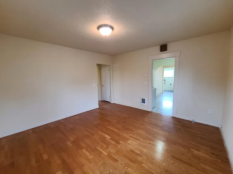 1511 Olympic Hwy S — Photo 7