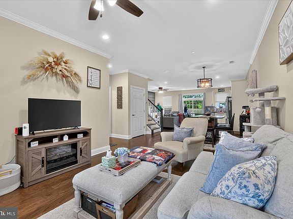 4th image of 16789 River View Cir