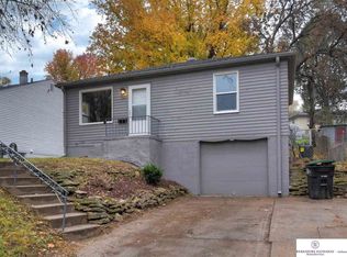 5831 Sahler St, Omaha, NE 68104