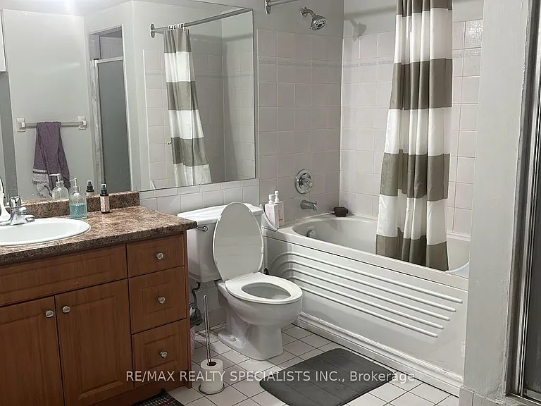 6 Humberline Dr #319 — Photo 8