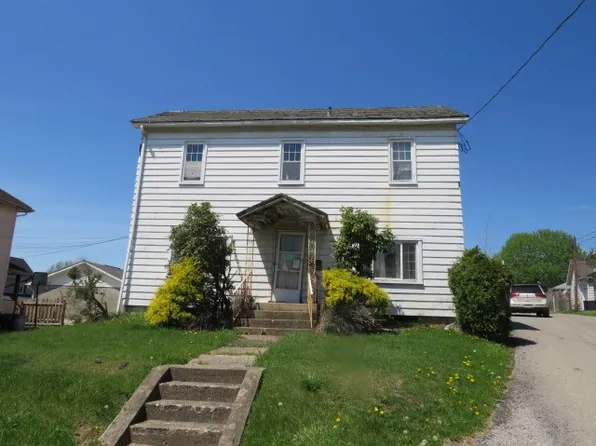 321 Pitt St, Leechburg, PA 15656