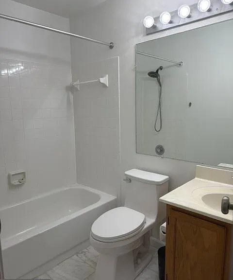 20121 Waterside Dr #102 — Photo 22