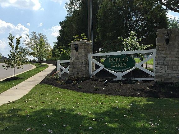 Poplar Lakes Entrance