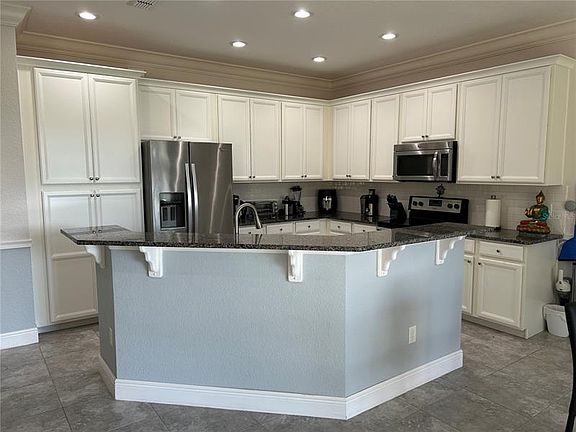 3rd image of 10661 Belfry Cir