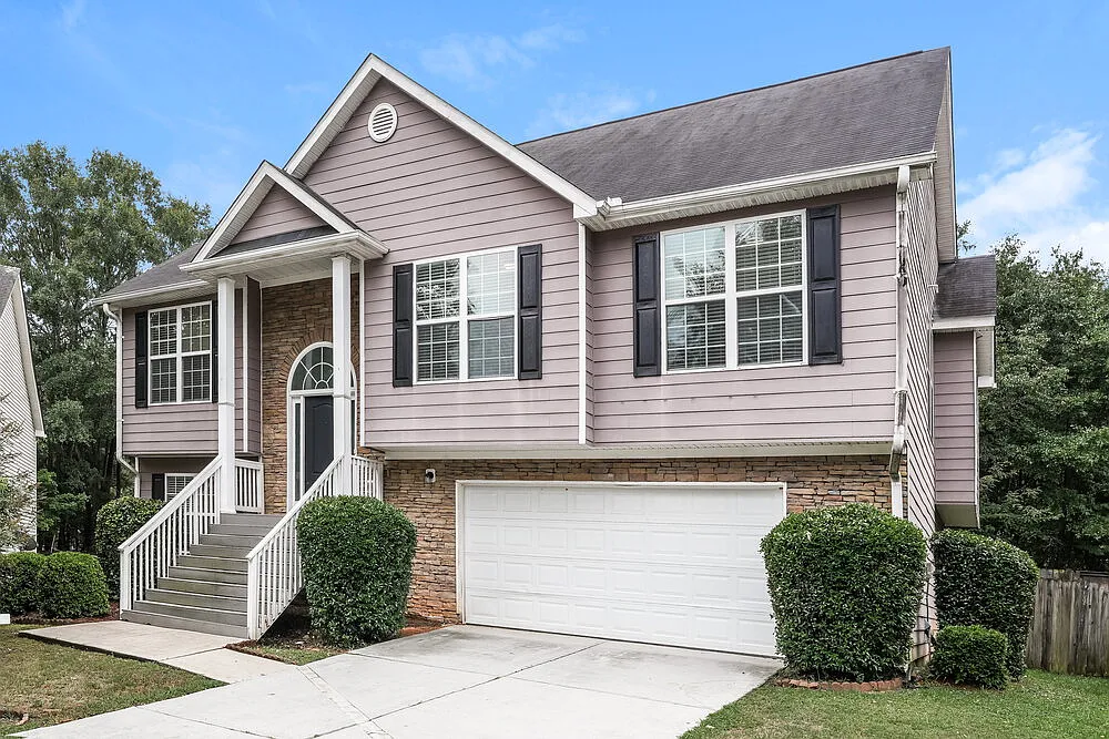 5 bed, 3.0 bath, 2765 sqft, $2,675 — Photo 4