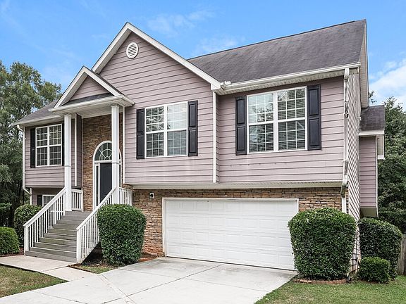 4th image of 2452 Temple View Dr
