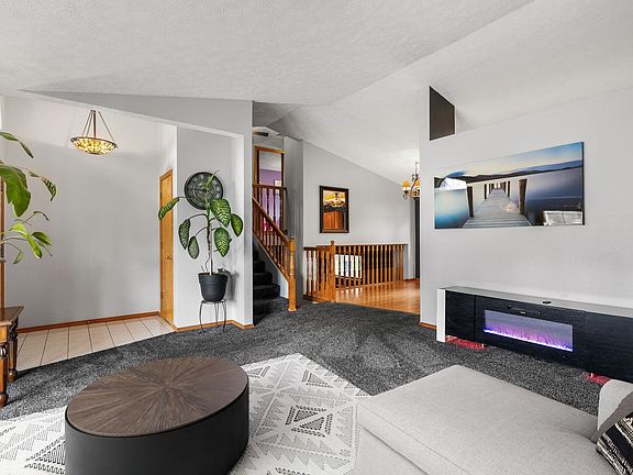 5th image of 15305 N Gleneden St