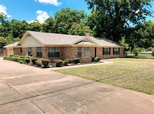 5105 Walthall St, Fort Worth, TX 76117