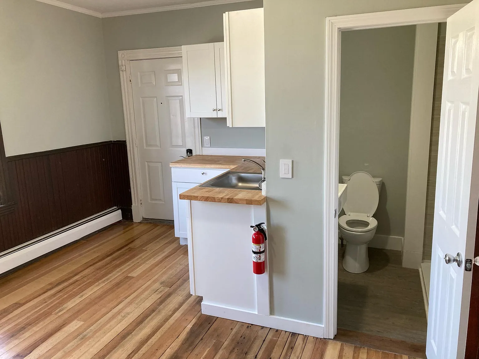 2 bed, 775 sqft, $1,900 — Photo 4
