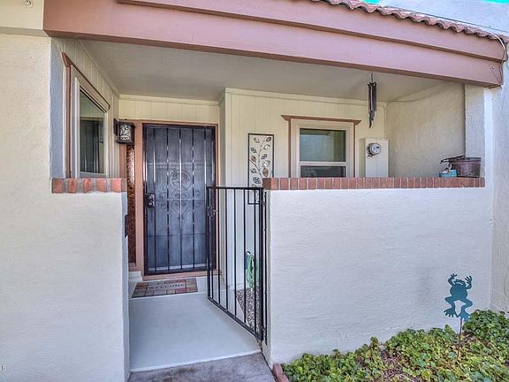 3rd image of 2405 W Voltaire Ave