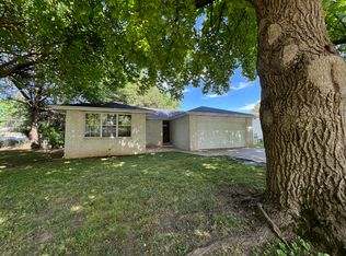 1538 S Saint Marys Ave, Springfield, MO 65804