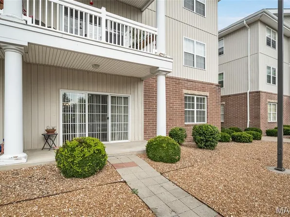 1505 S Old Highway 94 APT 203, Saint Charles, MO 63303