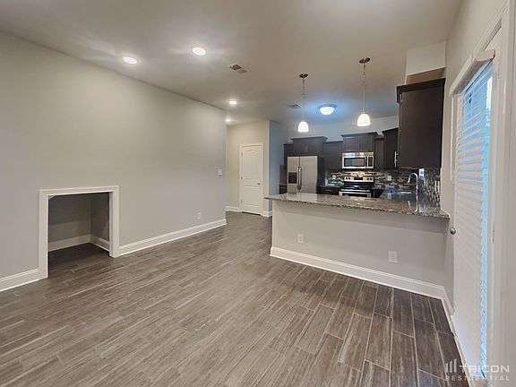 4th image of 2389 Andersonville Dr